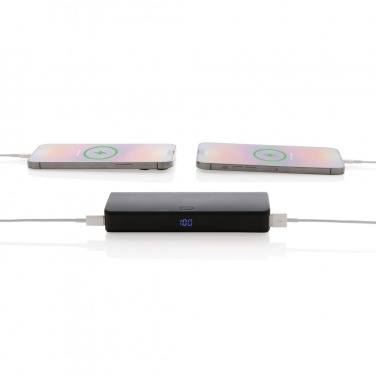 Logotrade Firmengeschenke das Foto: FlashCharge 20.000mAh Fast-Charge Powerbank aus RCS rPlastik