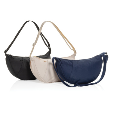 Logotrade werbemittel das Foto: Crescent XL AWARE™ RPET Half-Moon Sling Tasche