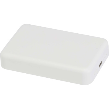 Logotrade Geschäftsgeschenke das Foto: Acrab 15 W 10.000 mAh magnetische kabellose Powerbank mit 20 W PD aus recyceltem Kunststoff