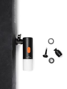 Logotrade Firmengeschenke das Foto: Nordic Drift Titan 2-in-1-Luftpumpe und Campinglampe