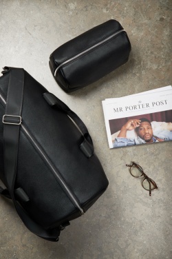 Logo trade promotional merchandise picture of: VINGA Bermond RCS recycled PU weekend bag