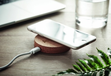 Logo trade promotional gift photo of: Wireless charging pad 10W