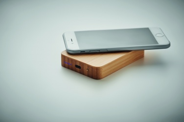 Logotrade promotional giveaways photo of: Magnetic wireless charger 10W