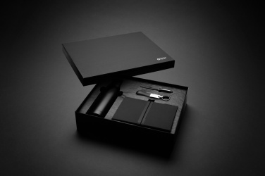 Logo trade promotional giveaways image of: Swiss Peak RCS deluxe business gift set w/ water bottle