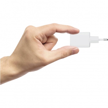 Logotrade firmakingitused pilt: Xtorm XEC035 GaN² Ultra 35W seinalaadija