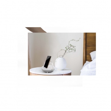Logotrade meened pilt: Prixtoni 4-in-1 10 W Bluetooth® kõlar LED-tule ja juhtmevaba laadimisalusega