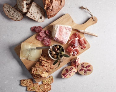 Logo trade reklaamkingi pilt: VINGA Buscot ristkülikukujuline serveerimislaud