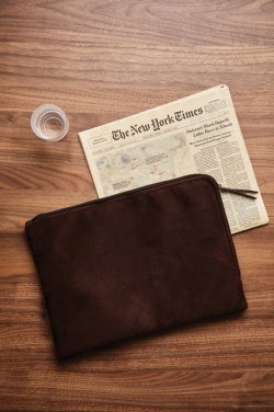 Logo trade firmakingituse pilt: VINGA Huntoni sülearvuti ümbris