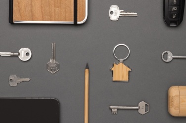 Logotrade reklaamkingi foto: RCS taaskasutatud tsingisulamist bambusega võtmehoidja