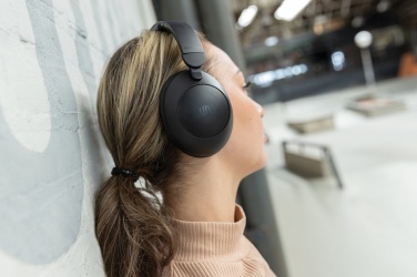 Logotrade reklaamkingituse foto: Urban Vitamin Cupertino RCS rplast ANC kõrvaklapid