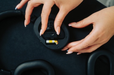 Logo trade ärikingituse pilt: Irvine RCS taaskasutatud ja parandatavad ANC juhtmevabad kõrvaklapid