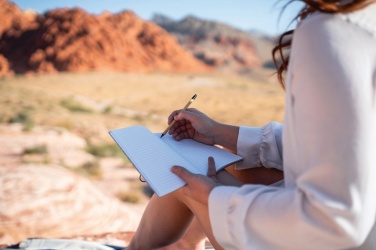 Logo trade ärikingi pilt: Bambusest lõpmatuse pliiats kustutuskummiga