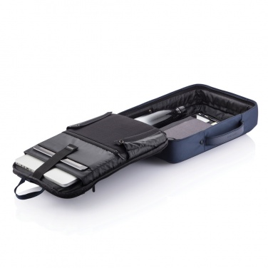 Logotrade reklaamkingituse foto: Bobby Bizzi vargusvastane seljakott ja kohver