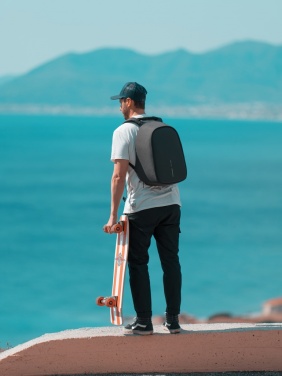 Logotrade ärikingituse foto: Bobby Hero Väike vargusevastane seljakott