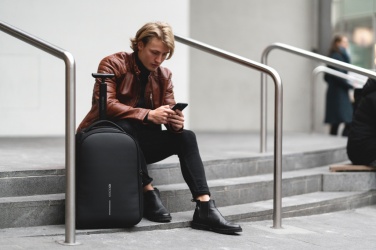 Logotrade ärikingituse foto: Bobby seljakott-reisikohver