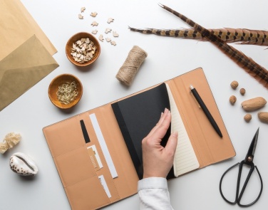 Logo trade reklaamkingitused foto: A5 Deluxe magnetkinnisega märkmik