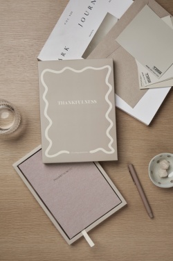 Logotrade reklaamkingituse foto: VINGA Thanksfulness GRS taaskasutatud paberist päevik-märkmik