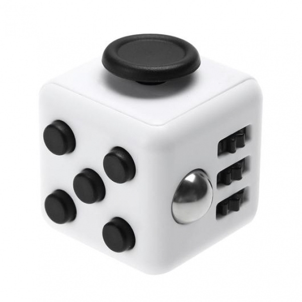 Logotrade firmakingitused pilt: Fidget Cube
