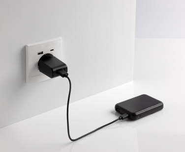 Logo trade reklaamtooted foto: Stellar RCS taaskasutatud plastist 5000 akupank