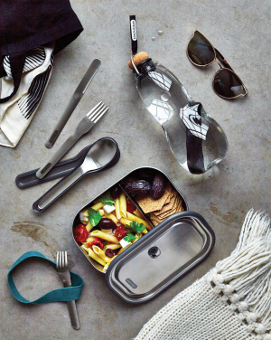 Logotrade ärikingituse foto: Must+Blum söögiriistade komplekt