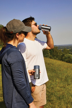 Logo trade reklaamkingi pilt: Black+Blumi lekkekindel reisitass roostevabast terasest