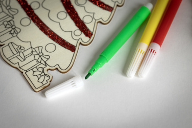 Logotrade meene foto: Puidust jõulupuu värvimiskomplekt