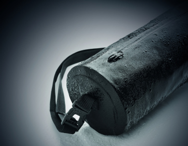 Logo trade reklaamtooted foto: 300D RPET-ist veekindel kott BRENNA