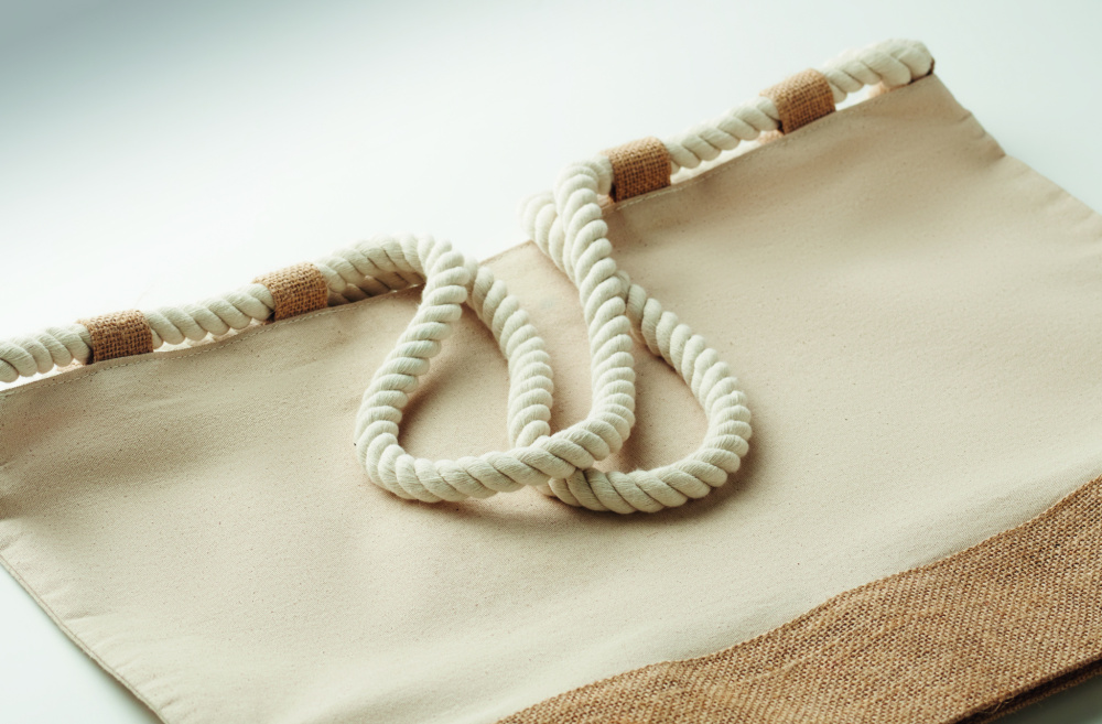 Logotrade meene foto: MAKENKE purjeriidest rannakott