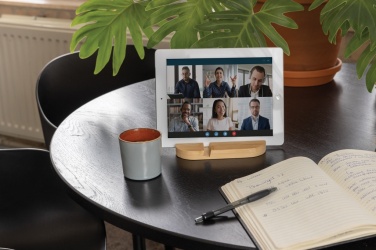 Logotrade liikelahja mainoslahja kuva: Bambuinen tabletti- ja puhelinpidike