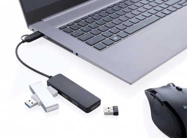Logotrade mainostuotet kuva: RCS USB hub tuplaliitännällä kierrätetystä muovista
