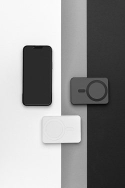 Logotrade liikelahja tuotekuva: Magnetix 5000mAh magneettinen virtapankki RCS muovista