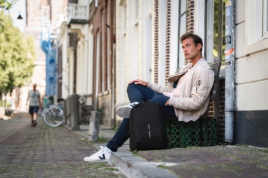 Logotrade mainoslahja ja liikelahja kuva: Bobby Soft, varkaudenestoreppu