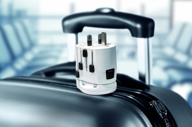 Logo trade mainoslahja kuva: Matka-adapteri