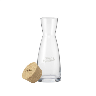 Logotrade mainostuote tuotekuva: Ypsilon Carafe 1 L korkkikorkilla