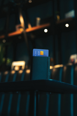 Logotrade mainoslahja ja liikelahja kuva: RCS -korttilompakko maailmanlaajuisella paikannuksella