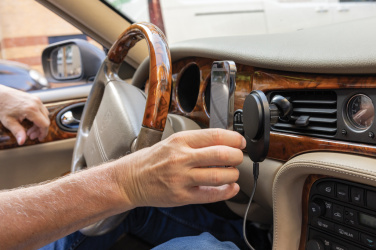 Logotrade liikelahja tuotekuva: PowerCruze RCS, 15 W magneettinen auton latausteline