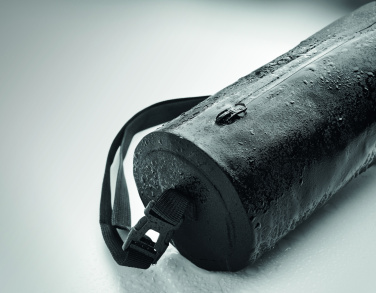 Logotrade reklaminės dovanos nuotrauka: Sportinis sausasis krepšys iš 300D RPET