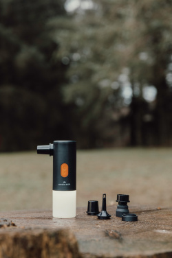 Logotrade verslo dovanos nuotrauka: Nešiojamas stovyklavimo žibintas „Nordic Drift Titan“ su oro pompa