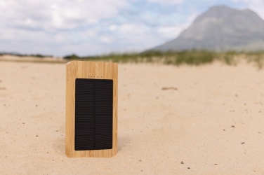 Logotrade Ideja dāvanas foto: Sunwick 10 000 mAh bambusa saules enerģijas banka