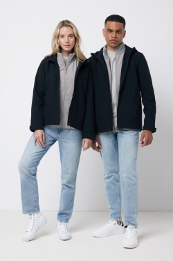 Logotrade dāvanas foto: Iqoniq Makalu vīriešu pārstrādāta poliestera soft shell jaka