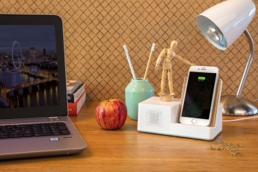 Лого трейд pекламные подарки фото: Беспроводное зарядное устройство Ontario 5 Вт с динамиком